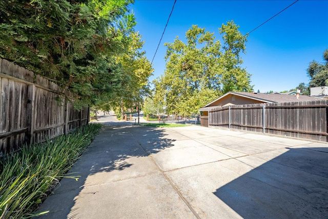 4822 Livoti Ave, Fair Oaks, CA 95628