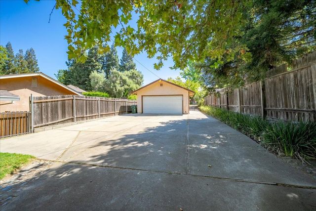 4822 Livoti Ave, Fair Oaks, CA 95628
