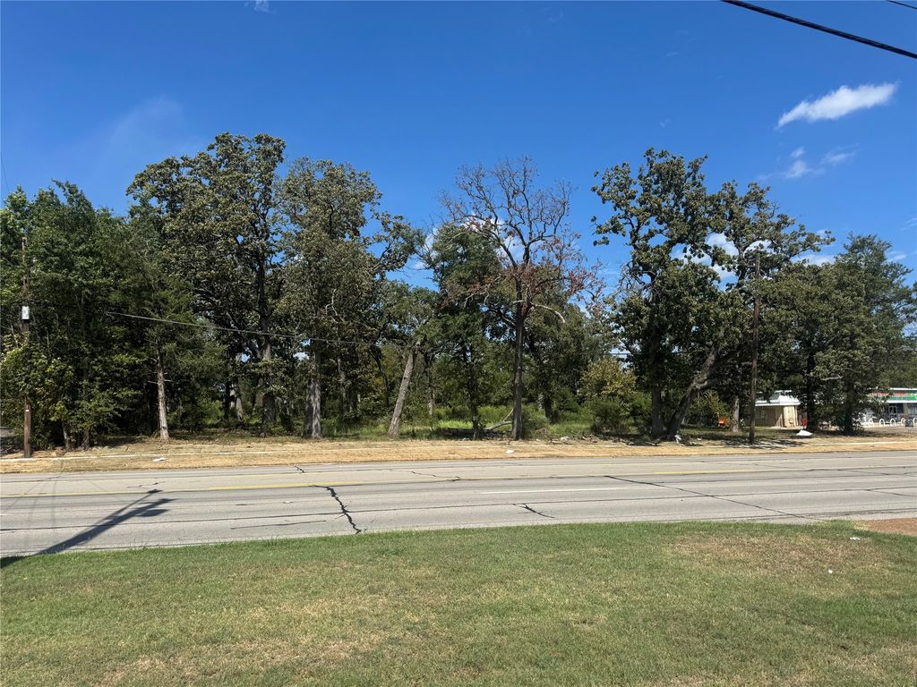 TBD E Clarksville Street, Paris, TX 75460