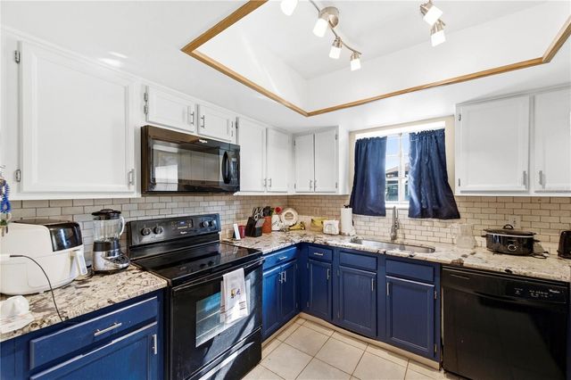 2506 HAMMOCK COURT 2506, Clearwater, FL 33761