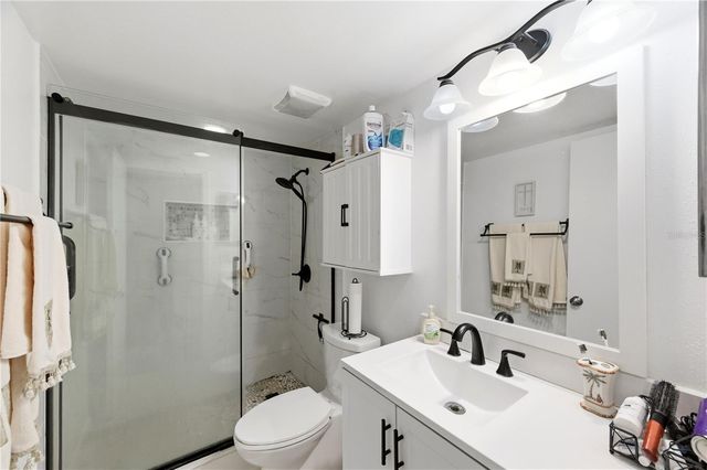 2506 HAMMOCK COURT 2506, Clearwater, FL 33761