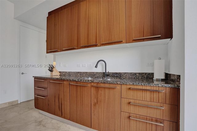 16001 Collins Ave 805, Sunny Isles Beach, FL 33160