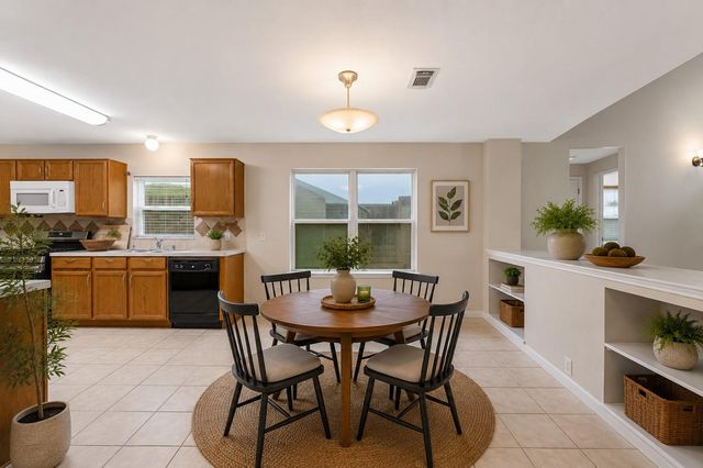 11819 S Brenton Knoll Drive, Tomball, TX 77375