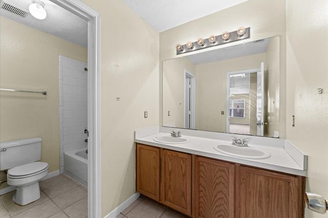 11819 S Brenton Knoll Drive, Tomball, TX 77375