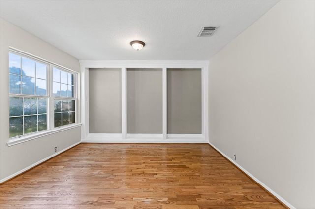 11819 S Brenton Knoll Drive, Tomball, TX 77375