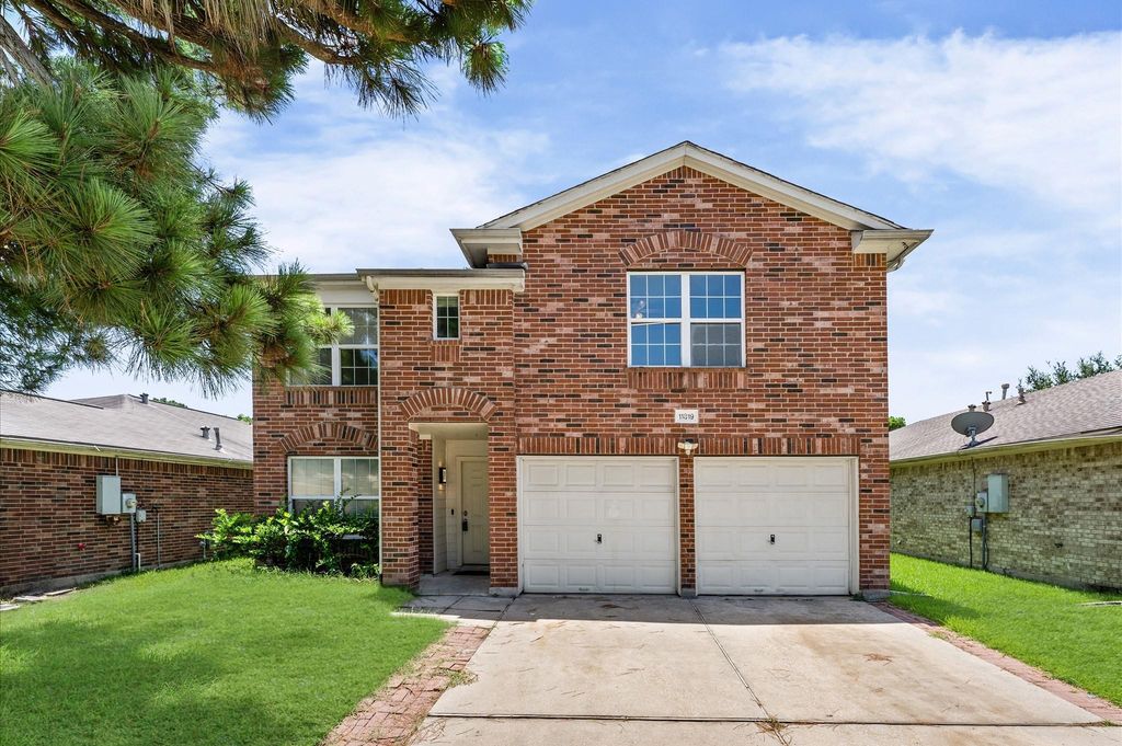 11819 S Brenton Knoll Drive, Tomball, TX 77375