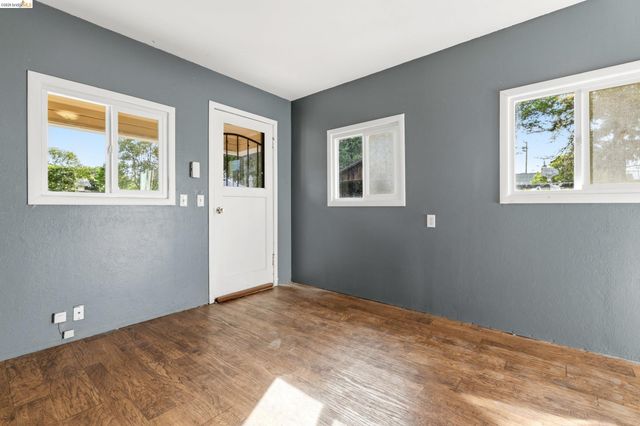 413 Landis Ave, Oakley, CA 94561