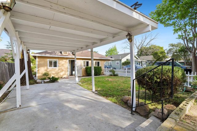 413 Landis Ave, Oakley, CA 94561