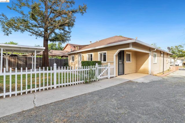413 Landis Ave, Oakley, CA 94561
