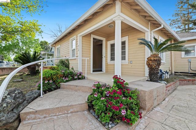 413 Landis Ave, Oakley, CA 94561