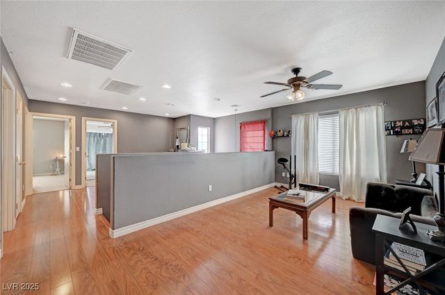 9180 Wine Cellar Avenue, Las Vegas, NV 89148