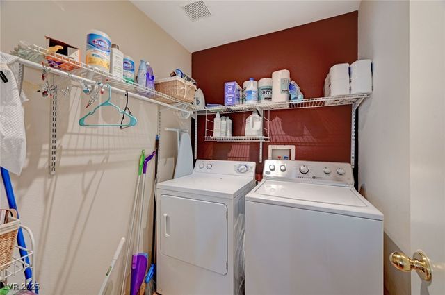 9180 Wine Cellar Avenue, Las Vegas, NV 89148