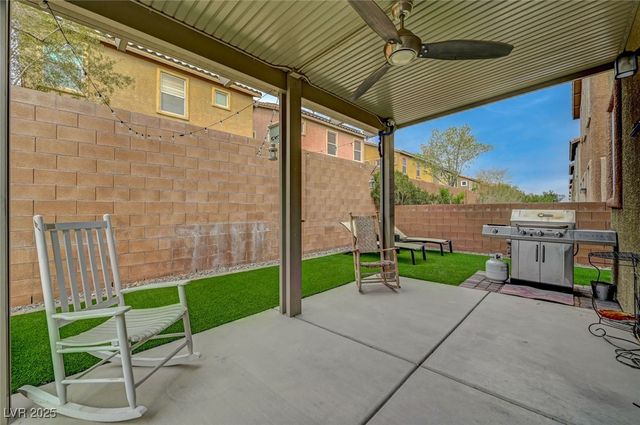 9180 Wine Cellar Avenue, Las Vegas, NV 89148