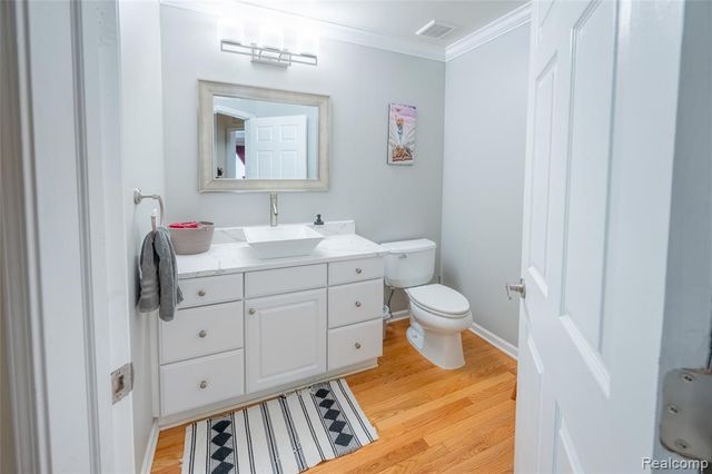 22426 Moorgate Street, Novi, MI 48374