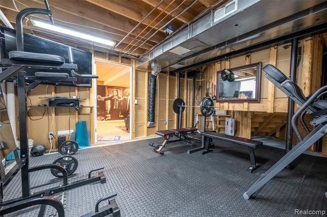 22426 Moorgate Street, Novi, MI 48374