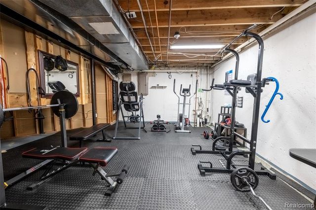 22426 Moorgate Street, Novi, MI 48374