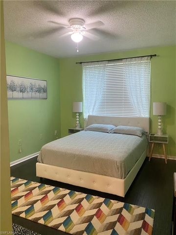 1105 Reserve CT 206, Naples, FL 34105