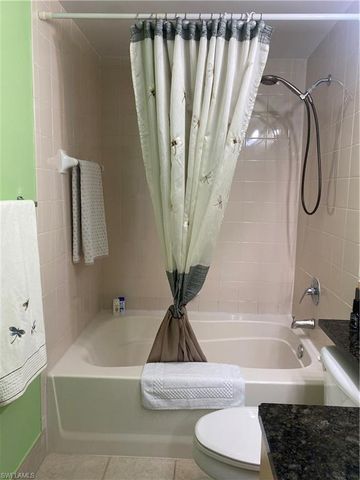 1105 Reserve CT 206, Naples, FL 34105