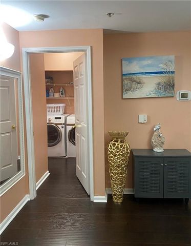 1105 Reserve CT 206, Naples, FL 34105