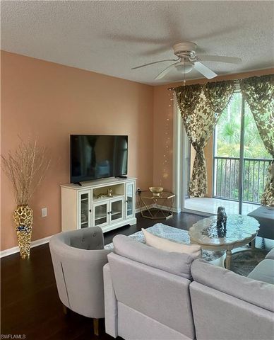 1105 Reserve CT 206, Naples, FL 34105