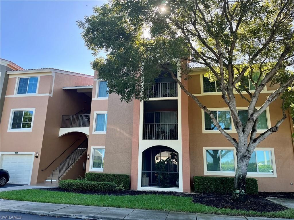 1105 Reserve CT 206, Naples, FL 34105