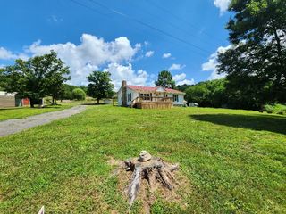 785 Woodmore Hollow Ln, Hartsville, TN 37074