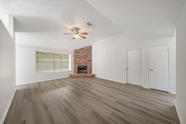 16897 Blue Jay Street, Conroe, TX 77385