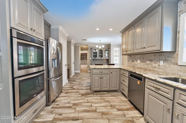 116 Warwicke Drive, Lafayette, LA 70508