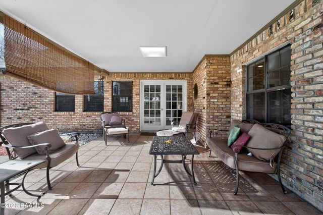 116 Warwicke Drive, Lafayette, LA 70508