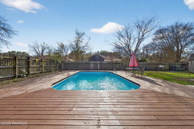 116 Warwicke Drive, Lafayette, LA 70508