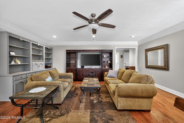 116 Warwicke Drive, Lafayette, LA 70508