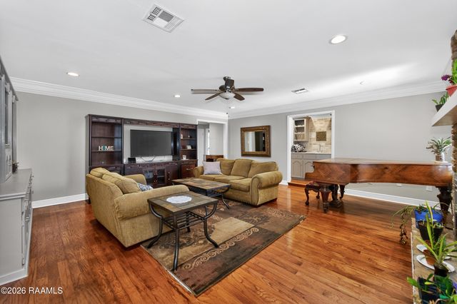 116 Warwicke Drive, Lafayette, LA 70508