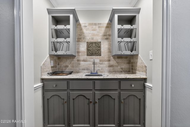 116 Warwicke Drive, Lafayette, LA 70508