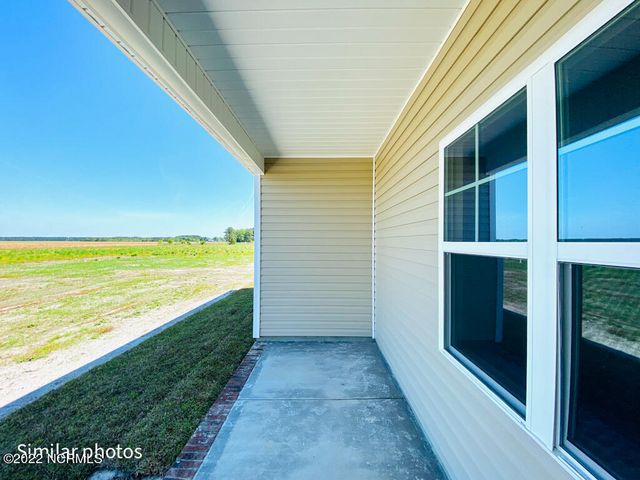 313 Cotton Hill Place, Hubert, NC 28539