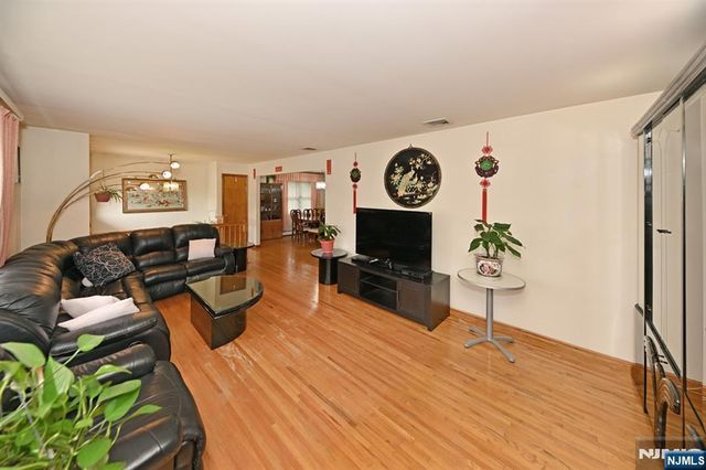 23-16 Ward, Fair Lawn, NJ 07410