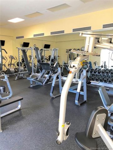 6917 Collins Ave 1204, Miami Beach, FL 33141