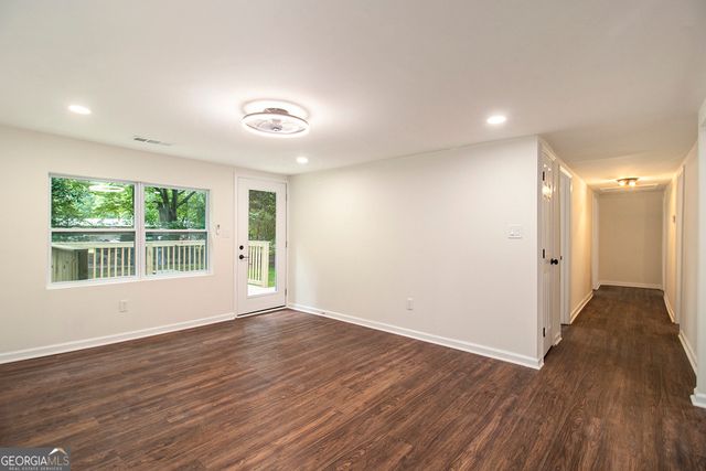 635 Layfield Drive, Pine Mountain, GA 31822