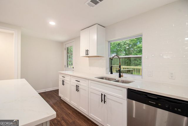 635 Layfield Drive, Pine Mountain, GA 31822