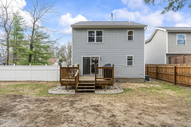 39 Woodthrush Court, Milton, NY 12020