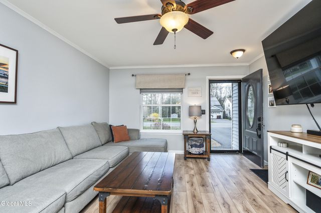 39 Woodthrush Court, Milton, NY 12020
