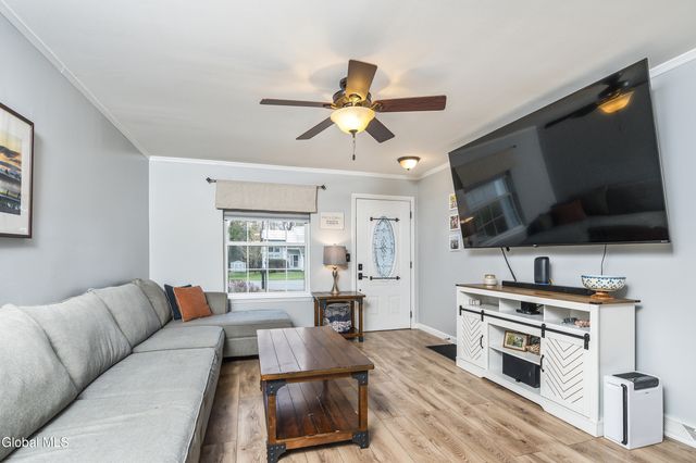 39 Woodthrush Court, Milton, NY 12020