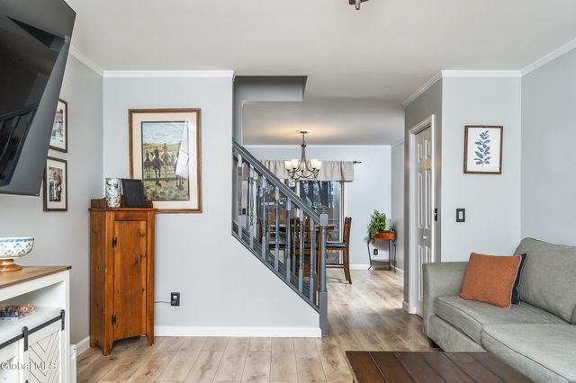39 Woodthrush Court, Milton, NY 12020