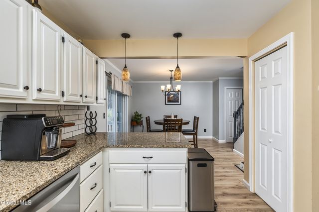 39 Woodthrush Court, Milton, NY 12020