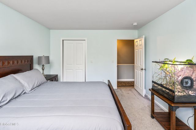 39 Woodthrush Court, Milton, NY 12020