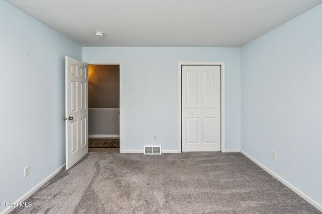 39 Woodthrush Court, Milton, NY 12020