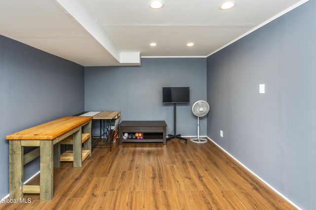 39 Woodthrush Court, Milton, NY 12020