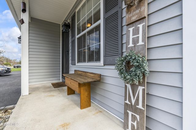 39 Woodthrush Court, Milton, NY 12020