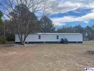 117 Buck Springs Ln, Cheraw, SC 29520