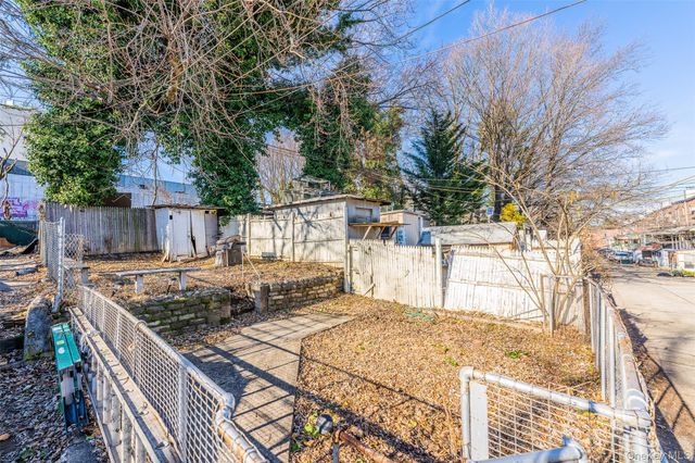 5244 79th Street, Elmhurst, NY 11373