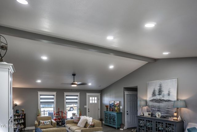 80 Polly Anna Drive, Mosheim, TN 37818